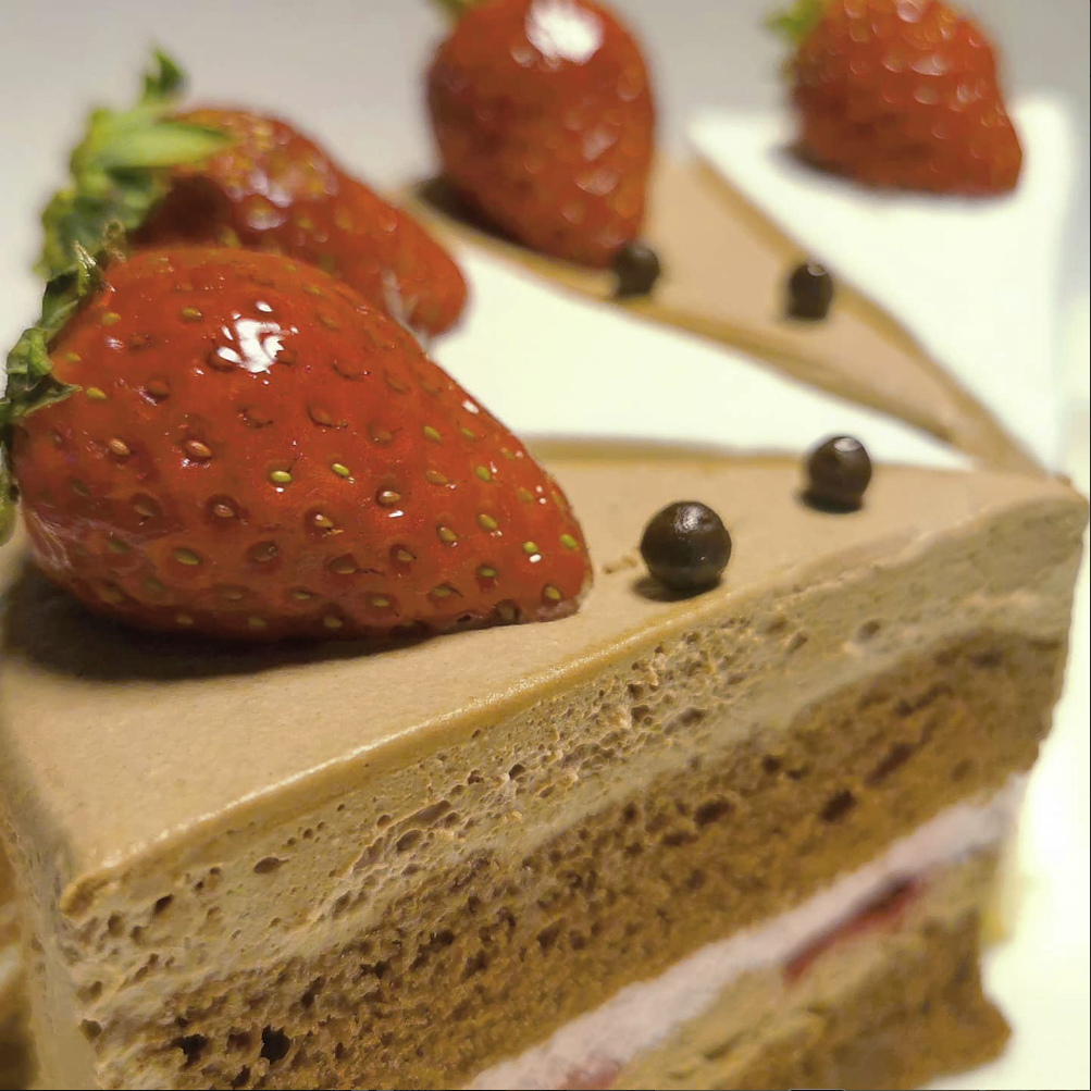 いちごのショコラケーキ